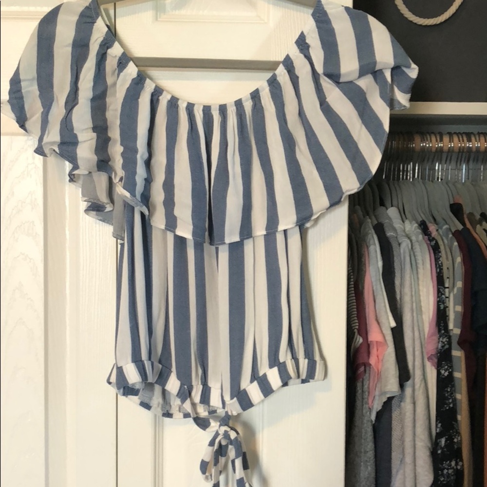 American Eagle off the shoulder top